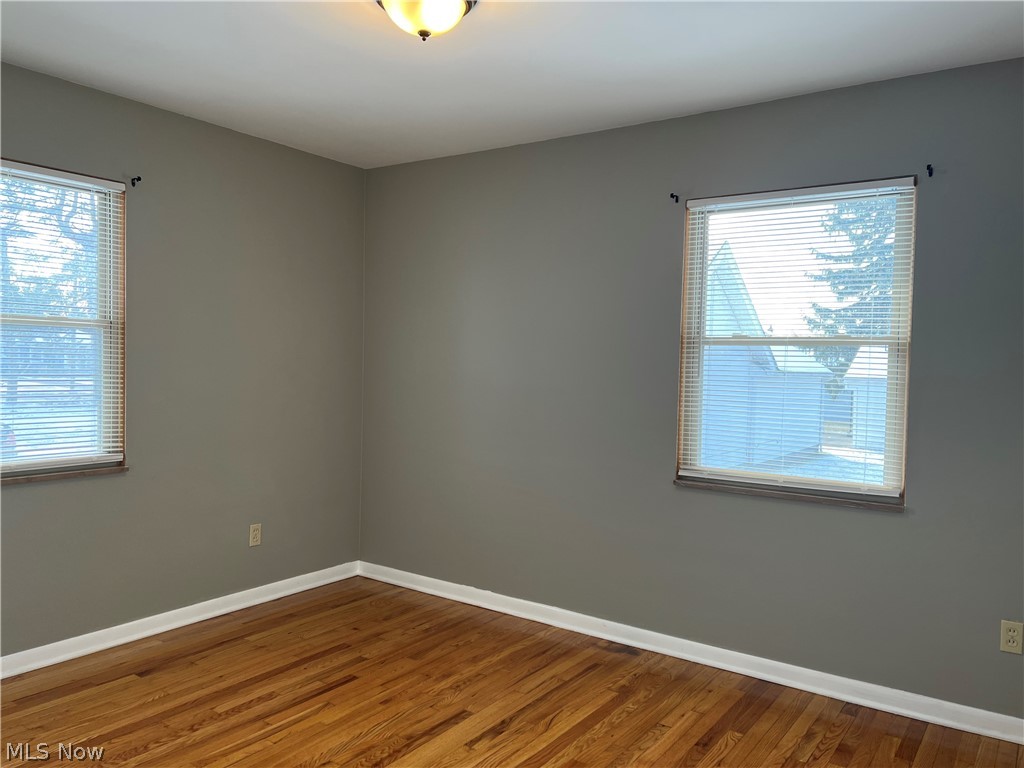 6916 York Road Parma Heights, OH 44130 - Photo 8 of 17 Bedroom 2