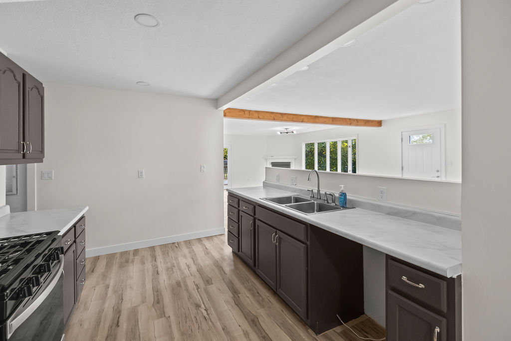 123 South Shores Drive Decatur, IL 62521 - Photo 16 of 41