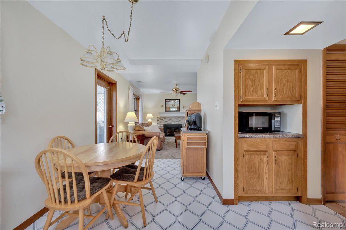 1851 Miles Road Lapeer, MI 48446 - Photo 9 of 26 Gallery Image 9