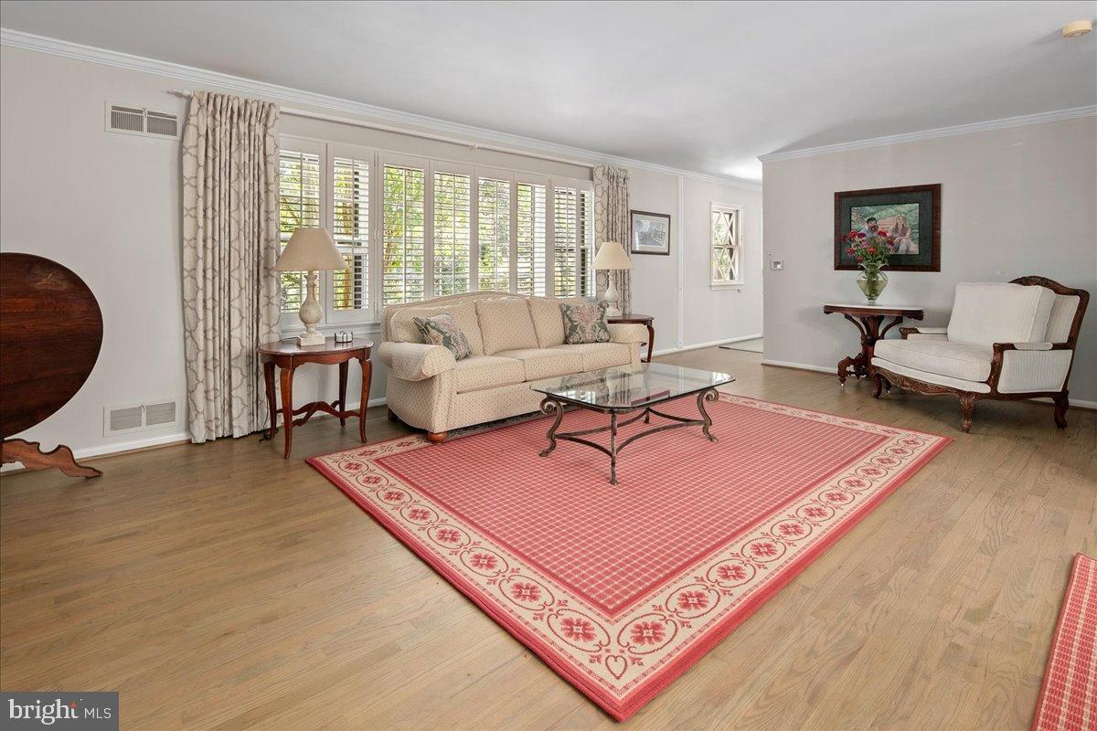 12421 Henderson Road Clifton, VA 20124 - Photo 18 of 90