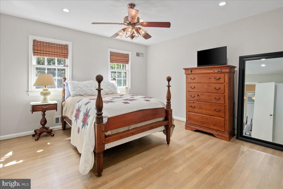 12421 Henderson Road Clifton, VA 20124 - Photo 47 of 90 4th Bedroom with Wood Floors