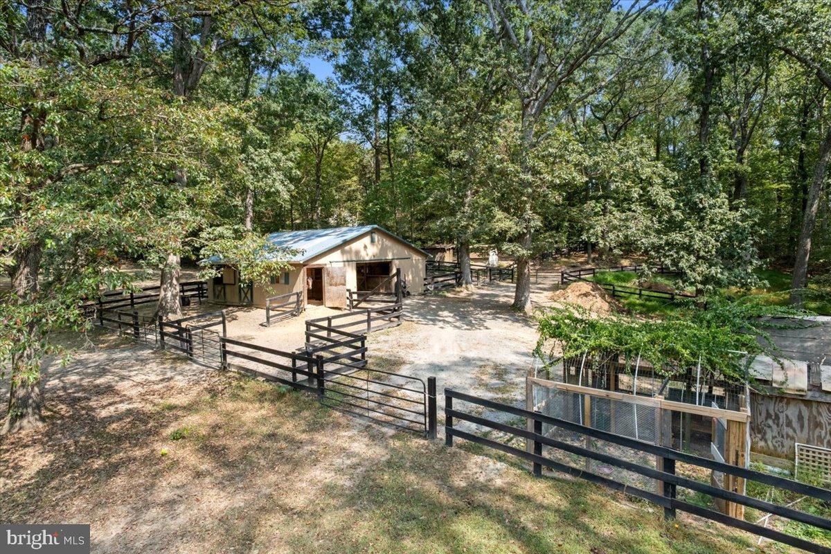 12421 Henderson Road Clifton, VA 20124 - Photo 66 of 90 Fabulously Designed Horse Barn