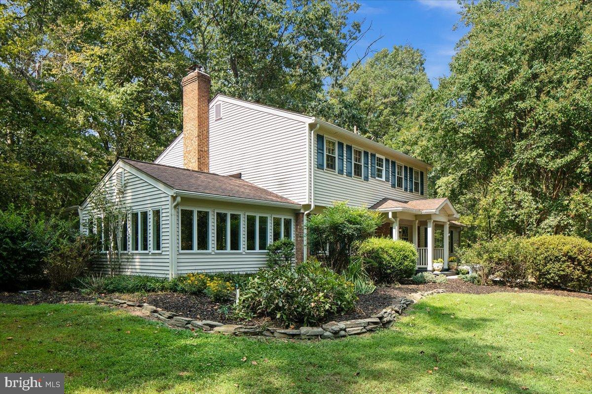 12421 Henderson Road Clifton, VA 20124 - Photo 83 of 90 Beaufifully landscaped.