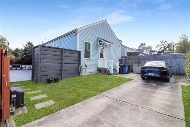 $3,200 | 2045 Chippewa Street, New Orleans, LA 70130