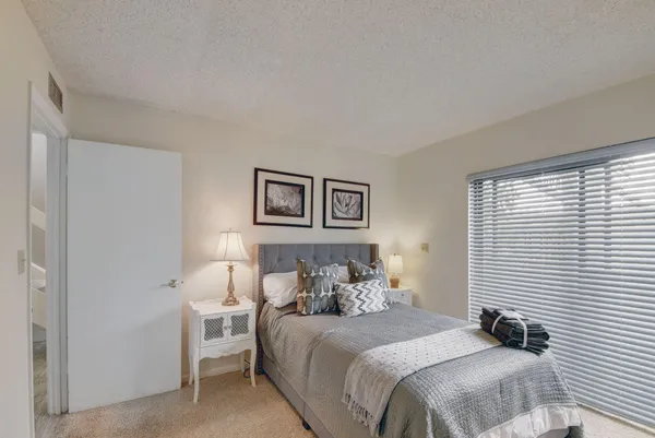 $2,800 | 1348 The 12th, Wellington, FL 33414