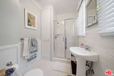 $2,149,000 | 2130 Kelton Avenue, Los Angeles, CA 90025
