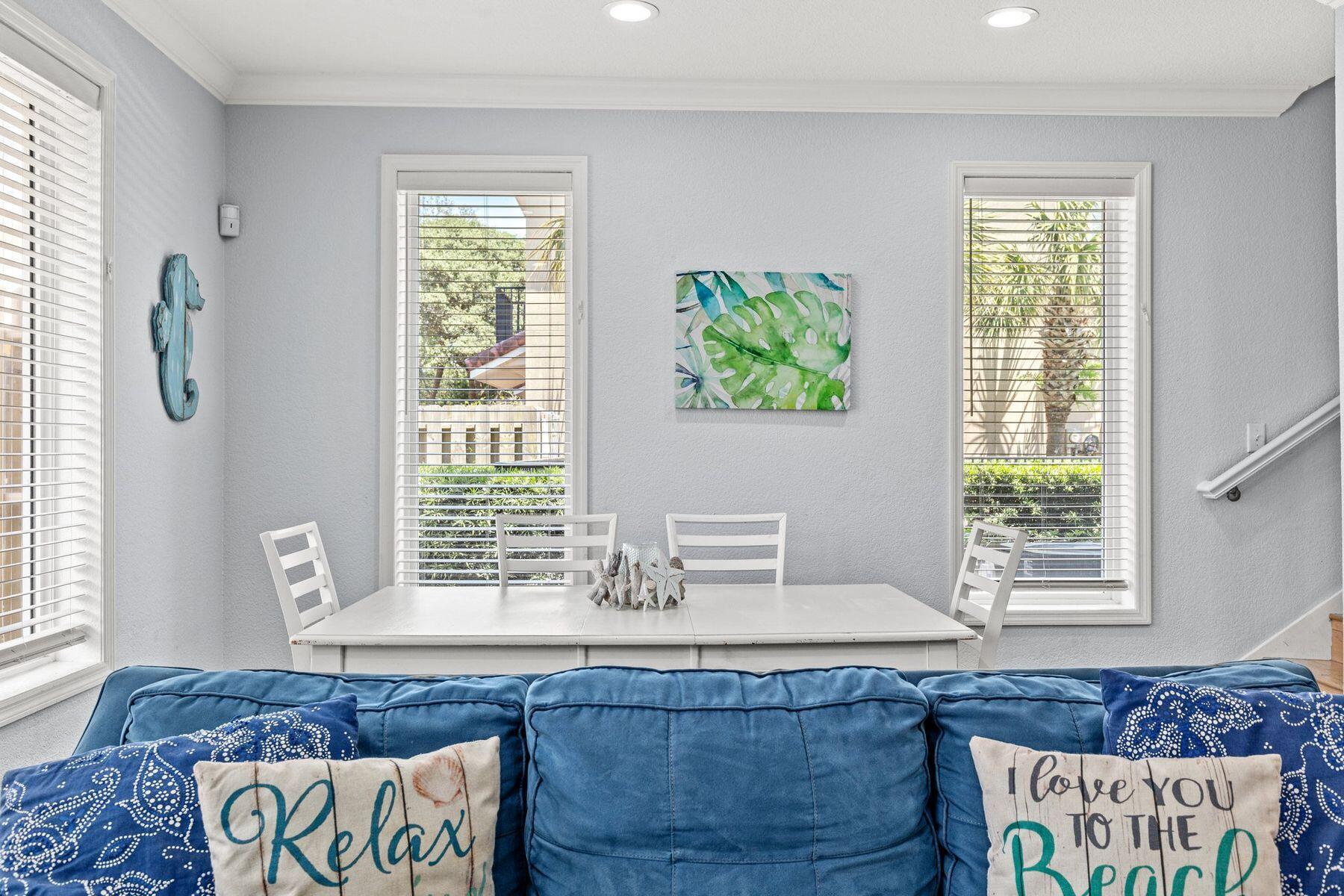 156 Southfields Road Panama City Beach, FL 32413 - Photo 11 of 35 a living room with granite countertop wooden floor and window