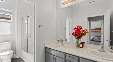 $749,800 | 2567 Greystone Drive, Tracy, CA 95377