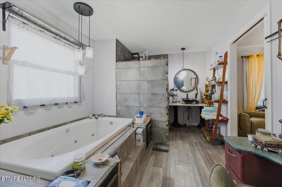 1144 Rocky Springs Road Madisonville, TN 37354 - Photo 18 of 42 16-Bedroom 1 Bath