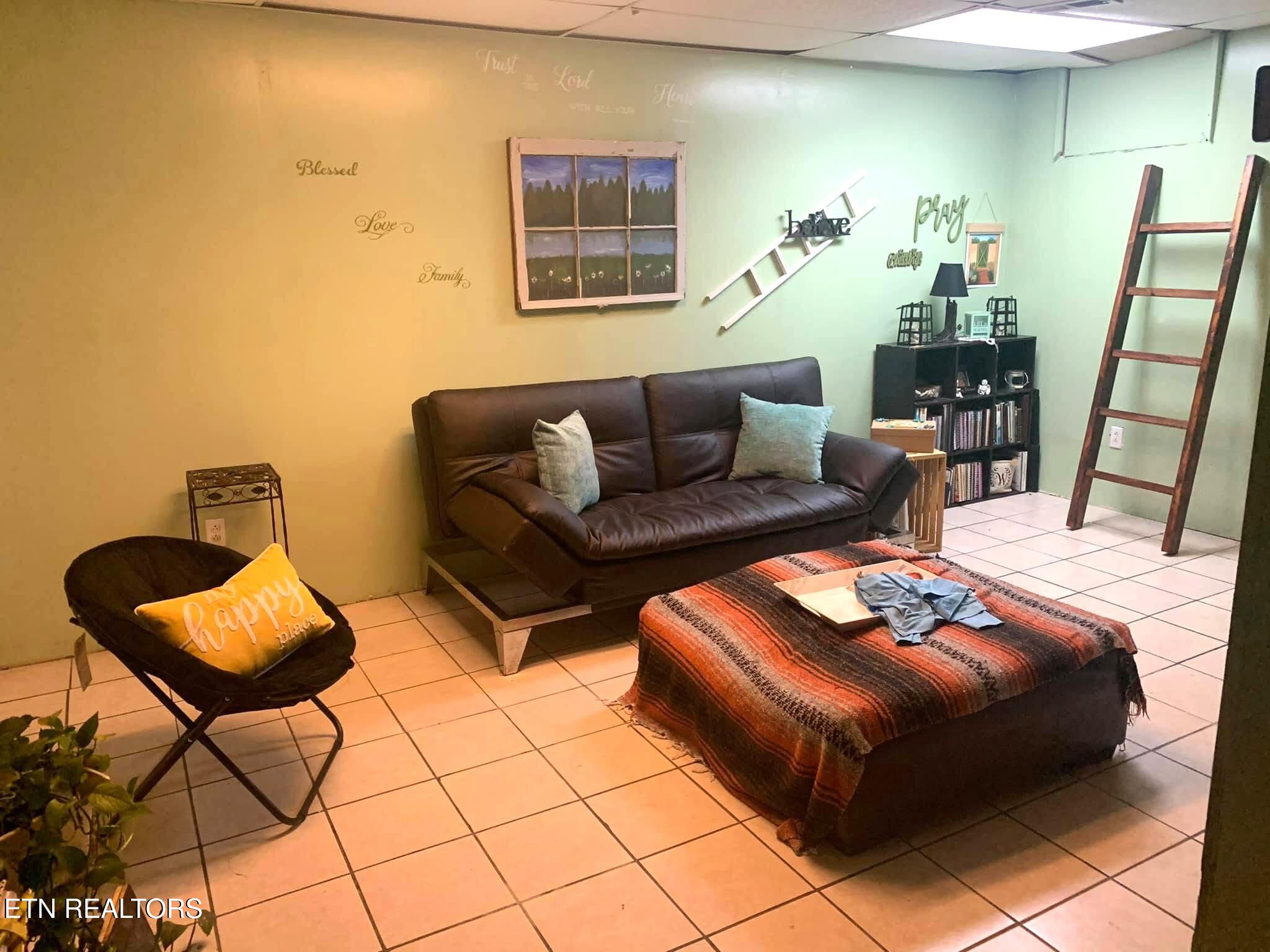 1144 Rocky Springs Road Madisonville, TN 37354 - Photo 10 of 42 Flex room