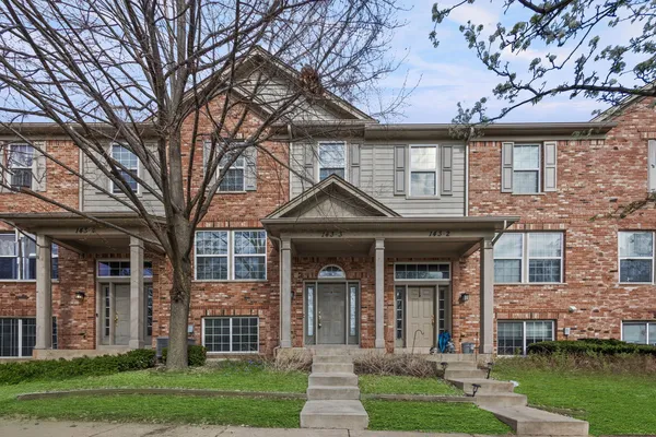 $425,000 | 143 Bristol Lane, Unit 3, Wood Dale, IL 60007