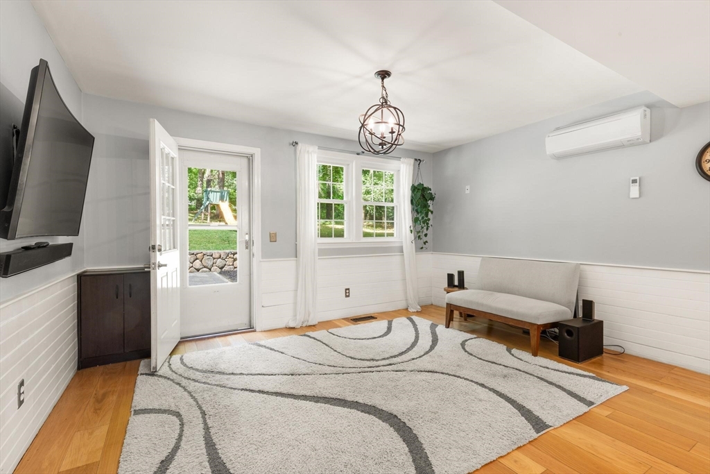 220 Old Lancaster Road Sudbury, MA 01776 - Photo 11 of 28