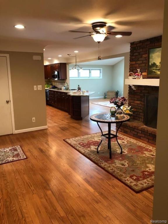 332 Texas Avenue Rochester, MI 48309 - Photo 6 of 28