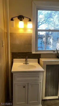 $5,500 | 127 South Burnet Street, East Orange, NJ 07018