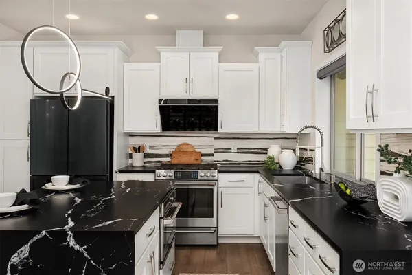$1,198,000 | 1363 8th Avenue Northeast, Unit 7 1, Issaquah, WA 98029
