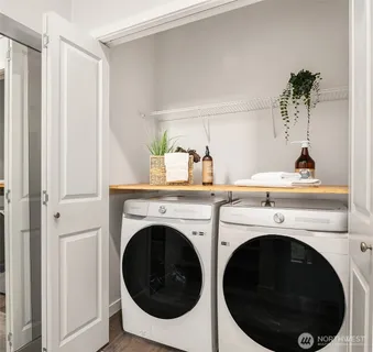 $1,340,000 | 1363 8th Avenue Northeast, Unit 7 1, Issaquah, WA 98029