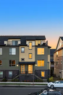 $1,340,000 | 1363 8th Avenue Northeast, Unit 7 1, Issaquah, WA 98029