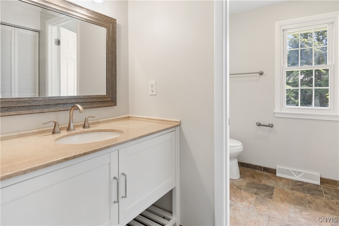 14 Ibis Path Liverpool, NY 13090 - Photo 22 of 31
