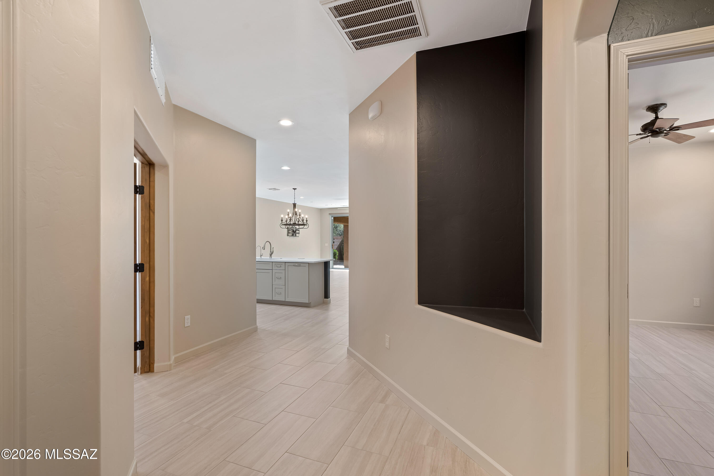 2292 East Ram Rock Road Tucson, AZ 85737 - Photo 5 of 32