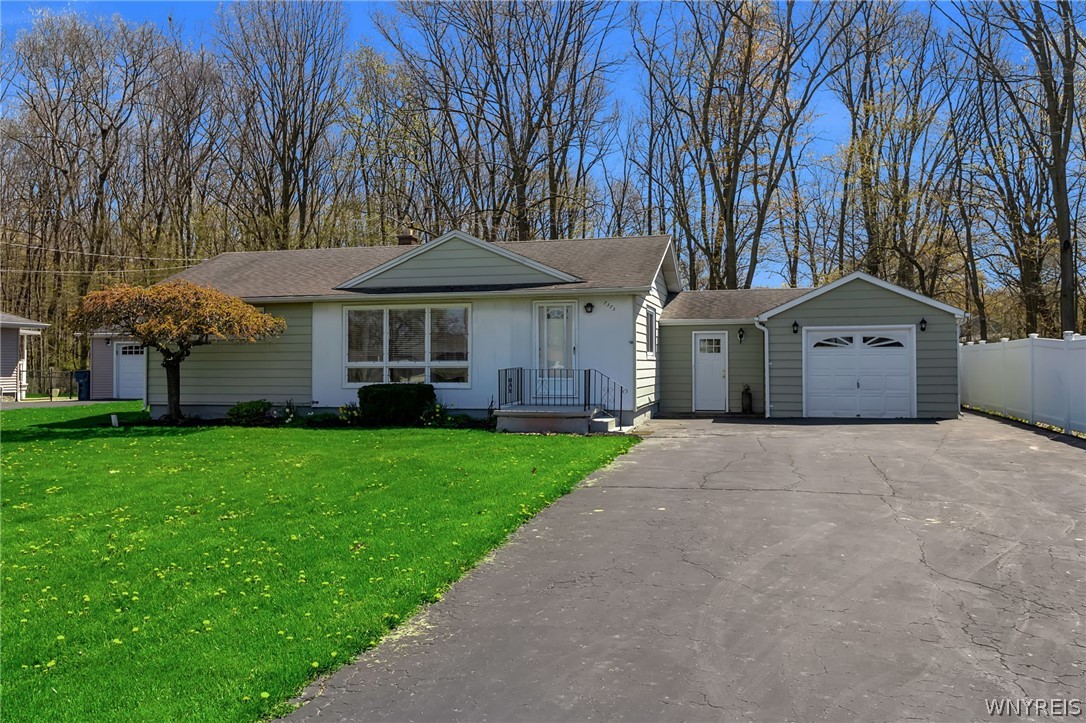 7375 St Joseph Road Niagara, NY 14304 - Photo 2 of 47