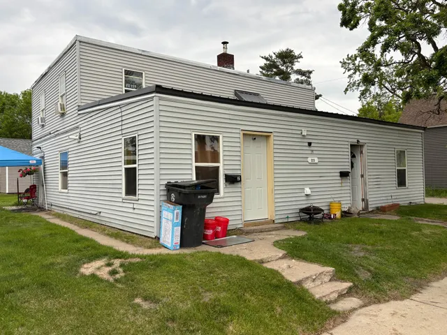 $170,000 | 215 9th Street Northwest, Bemidji, MN 56601