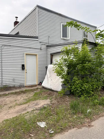 $170,000 | 215 9th Street Northwest, Bemidji, MN 56601