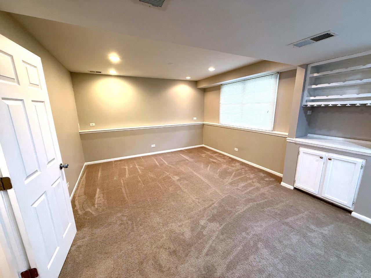 1395 Kingsdale Road Hoffman Estates, IL 60169 - Photo 15 of 21 Gallery Image 15