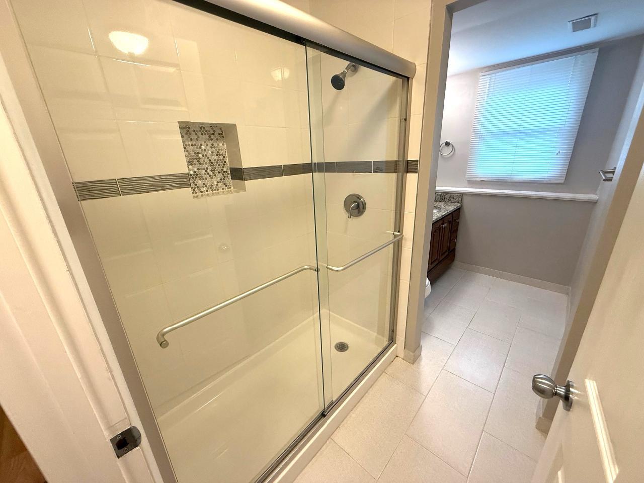 1395 Kingsdale Road Hoffman Estates, IL 60169 - Photo 16 of 21 Gallery Image 16