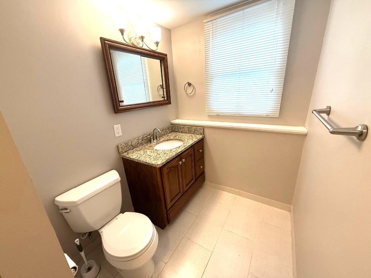 1395 Kingsdale Road Hoffman Estates, IL 60169 - Photo 17 of 21 Gallery Image 17