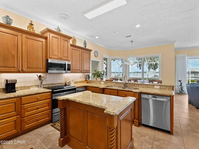 $1,250,000 | 113 Florida Avenue, Lynn Haven, FL 32444