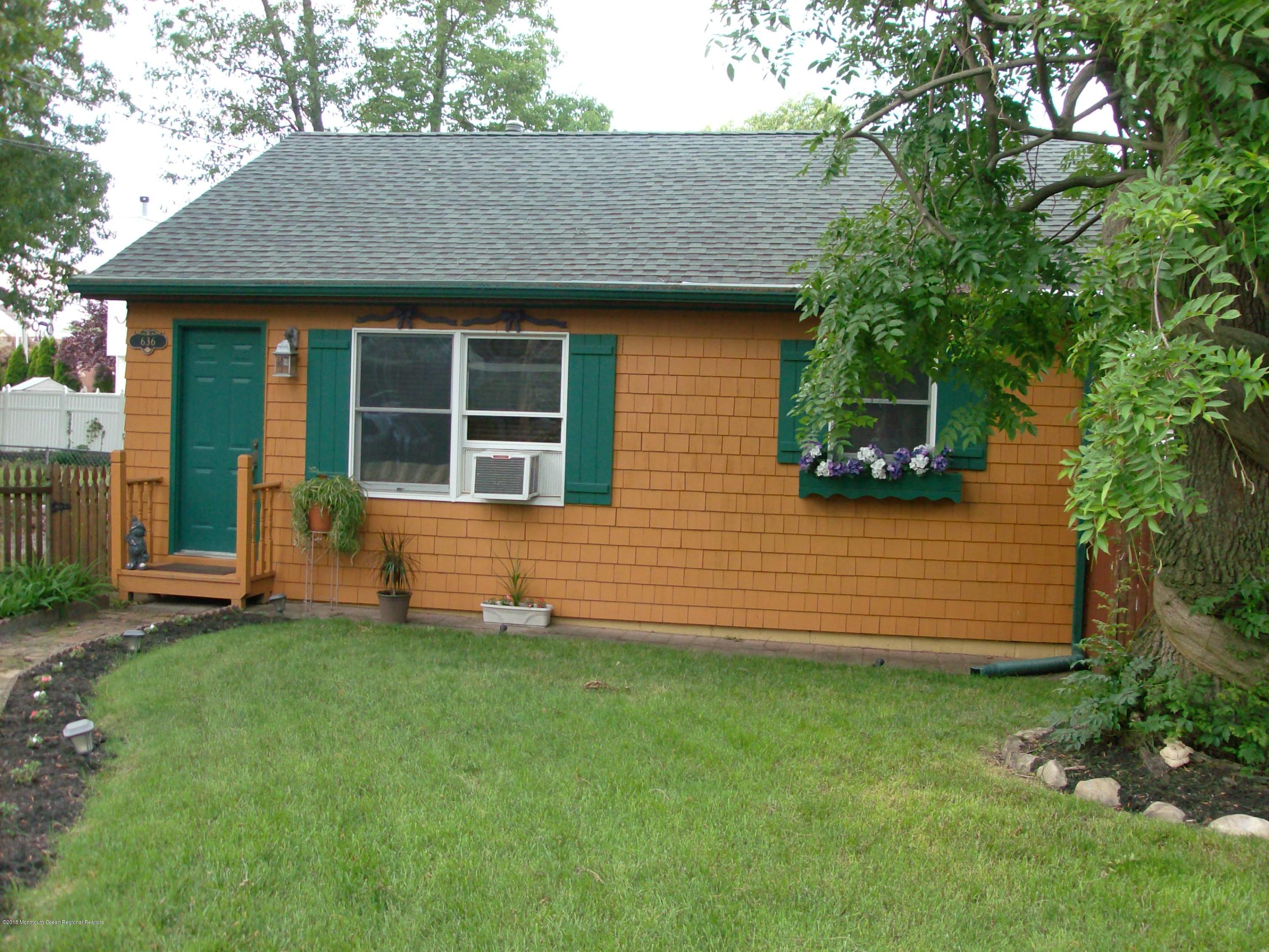 636 Kenmore Road Brick, NJ 08723 - Photo 3 of 18 HPIM2116 (1)