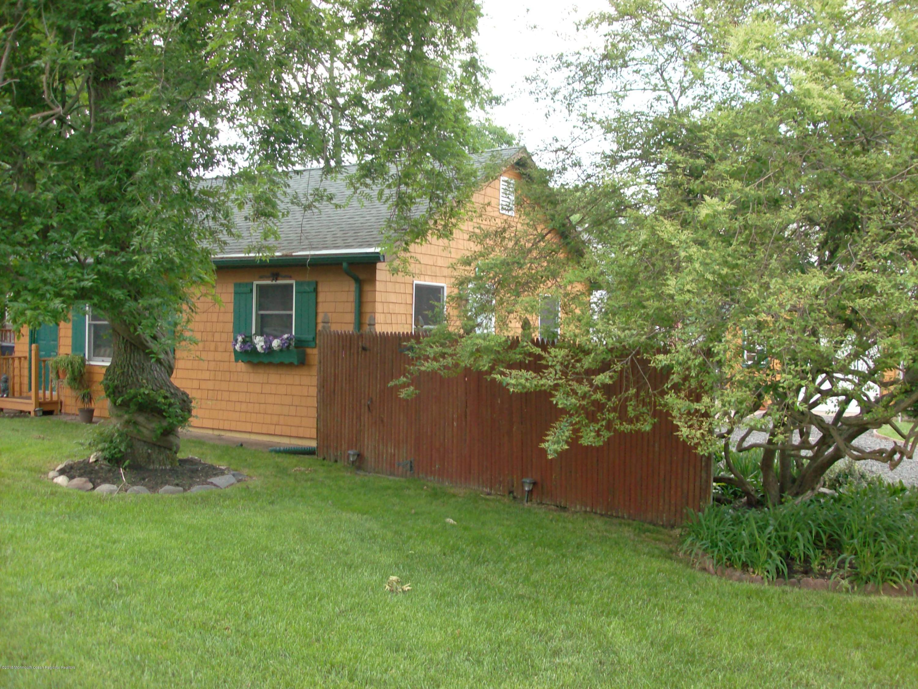 636 Kenmore Road Brick, NJ 08723 - Photo 4 of 18 HPIM2117 (1)