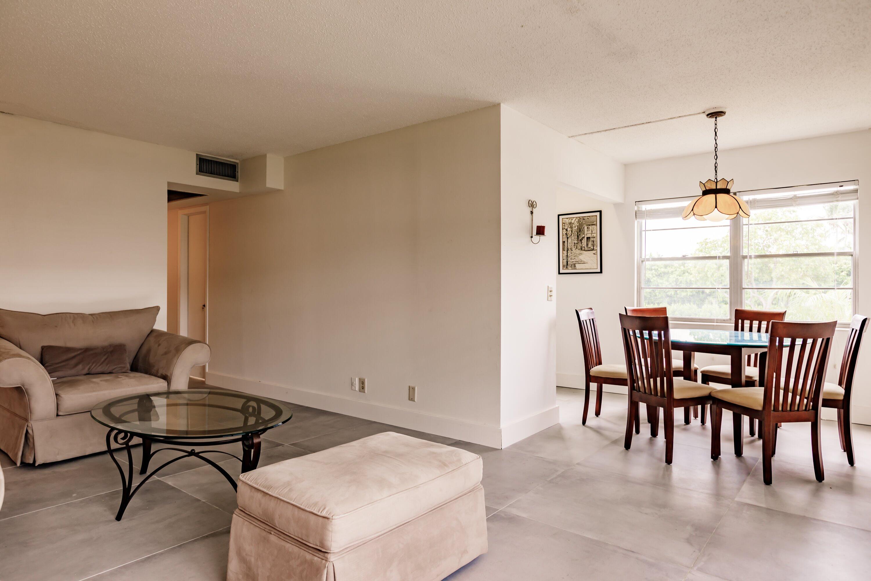 322 Brighton H Boca Raton, FL 33434 - Photo 6 of 18 06-photo-7