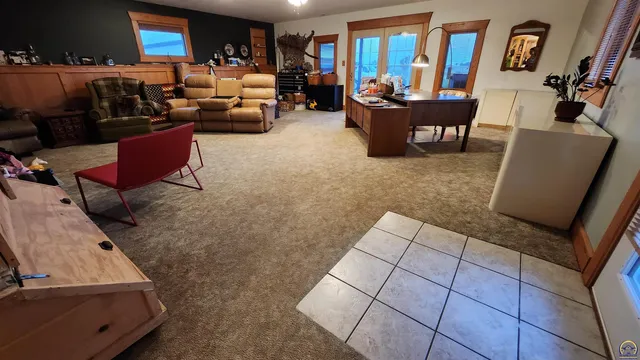 $425,000 | 7142 Highway 4, Meriden, KS 66512