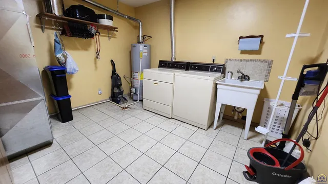 $425,000 | 7142 Highway 4, Meriden, KS 66512