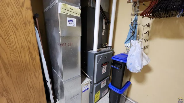 $425,000 | 7142 Highway 4, Meriden, KS 66512