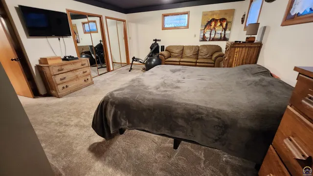 $425,000 | 7142 Highway 4, Meriden, KS 66512