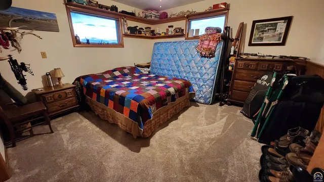 $425,000 | 7142 Highway 4, Meriden, KS 66512