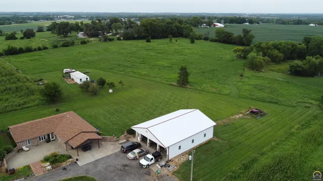 $425,000 | 7142 Highway 4, Meriden, KS 66512