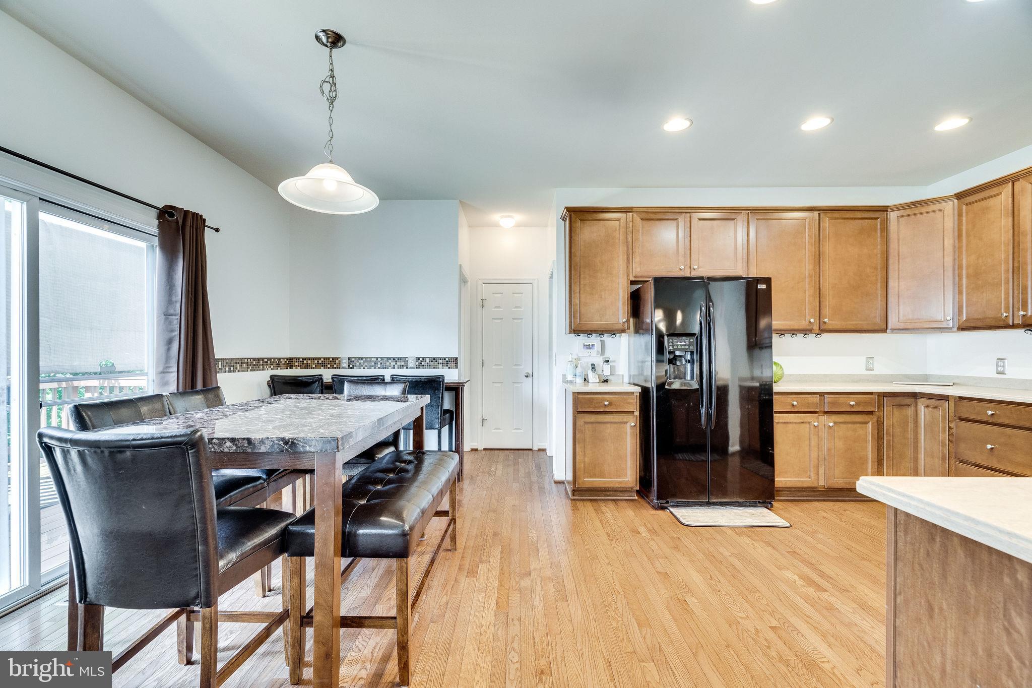 4242 Meyers Road Triangle, VA 22172 - Photo 14 of 50 Eat-In Kitchen