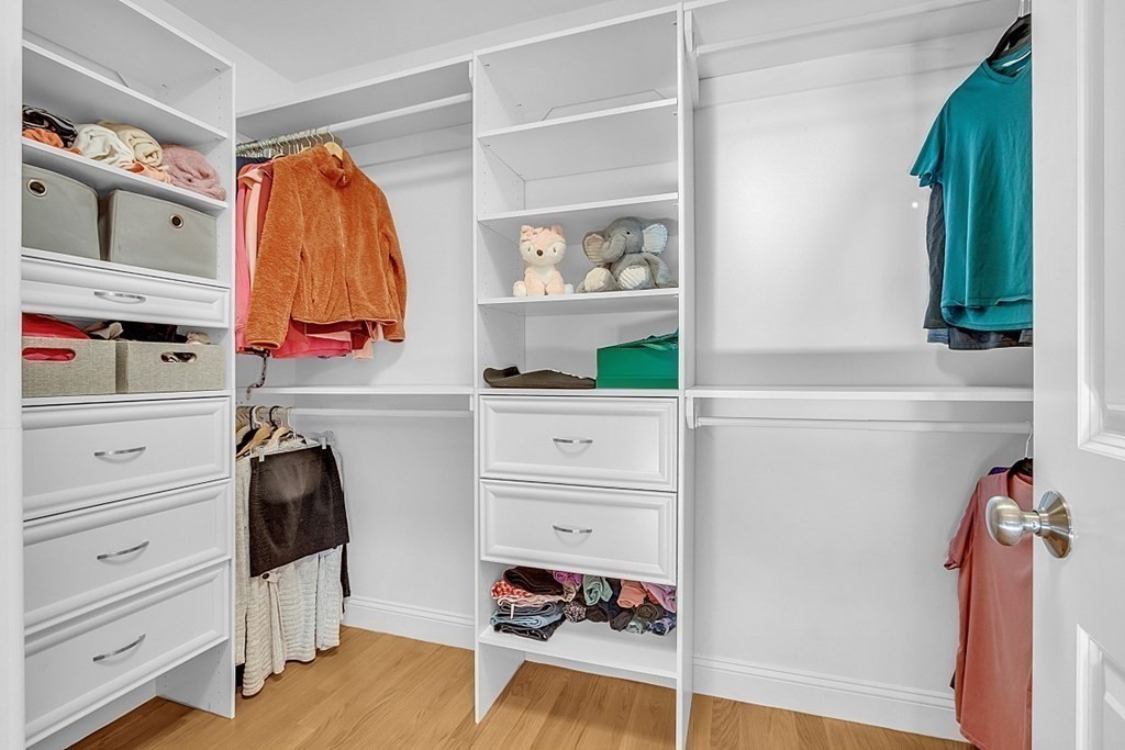 35 Pinewood Road Wellesley, MA 02482 - Photo 24 of 39 a view of walk in closet and bathroom