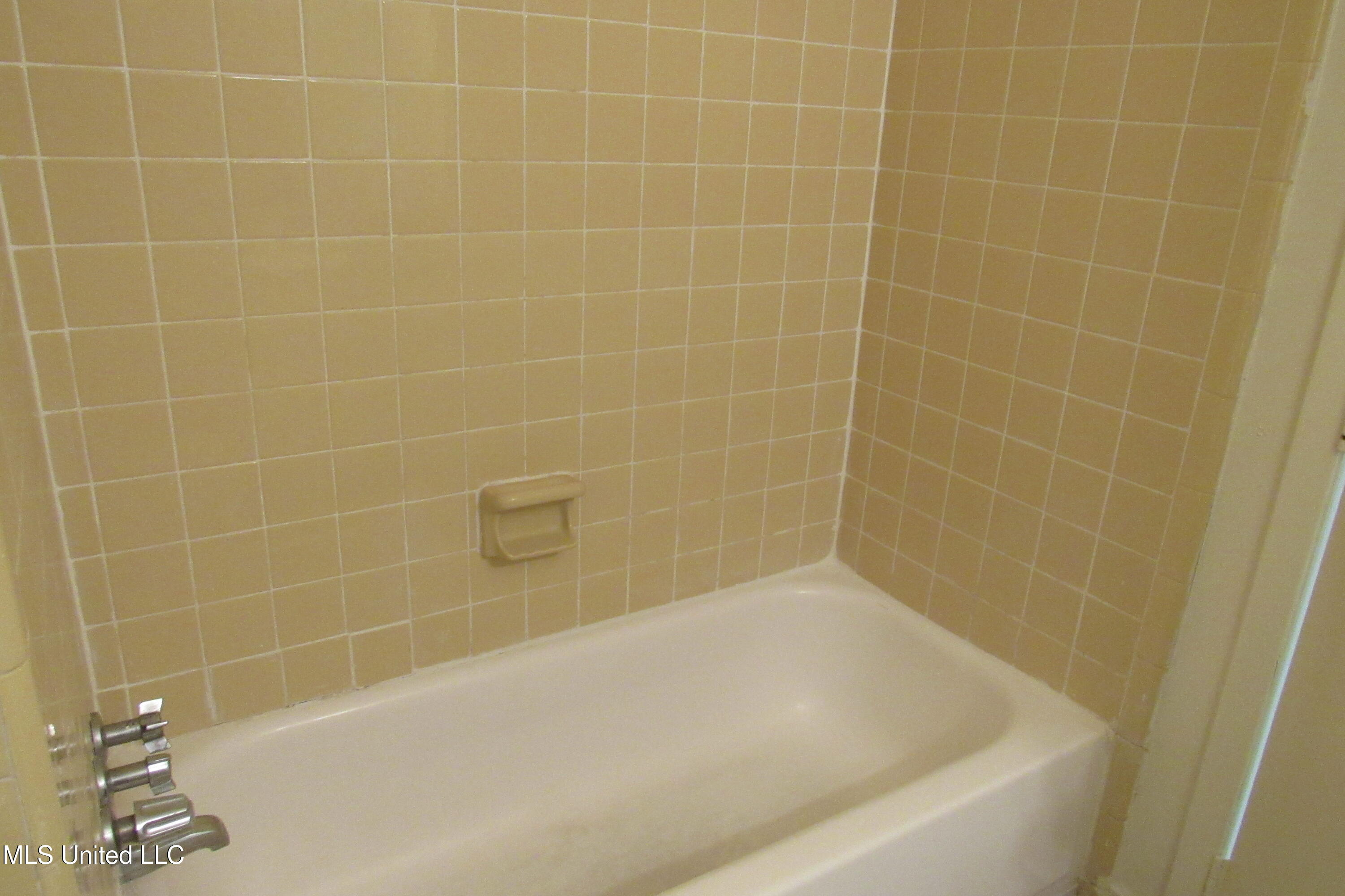 1625 St Mary Street, Unit 10 Jackson, MS 39202 - Photo 13 of 13 7B12F5C4-441E-4FEE-B3C6-3B679B970FD1