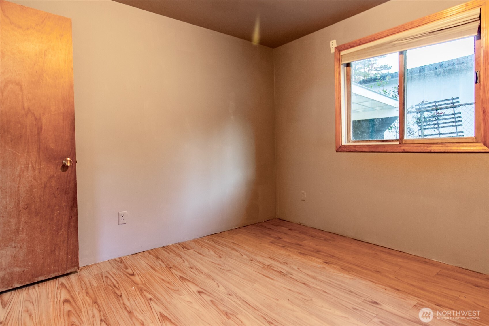 22731 Hull Road Mount Vernon, WA 98274 - Photo 13 of 26 a view of empty room with wooden floor and fan
