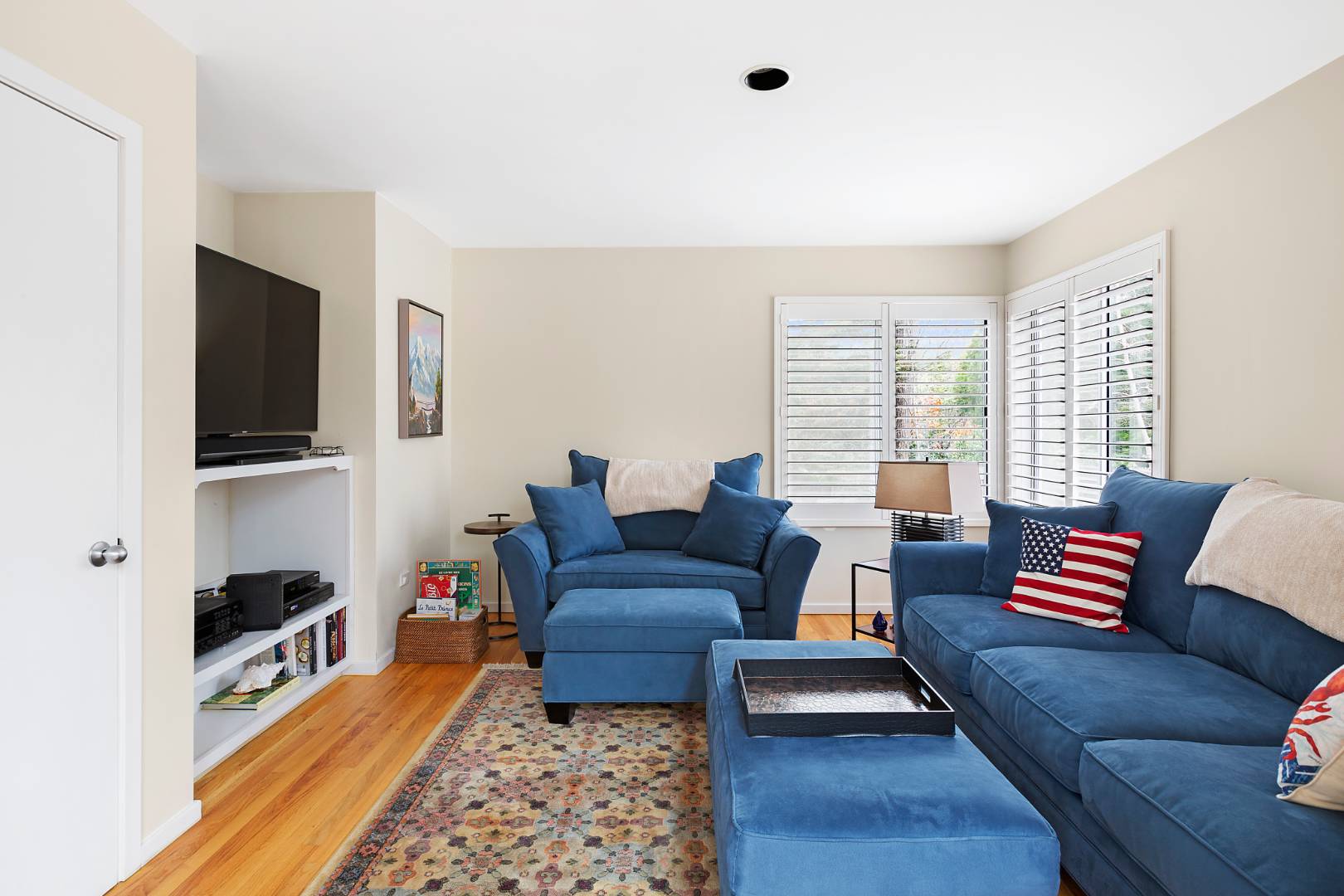 4 Fox Glove Road East Hampton, NY 11937 - Photo 8 of 15 a living room with furniture and a flat screen tv