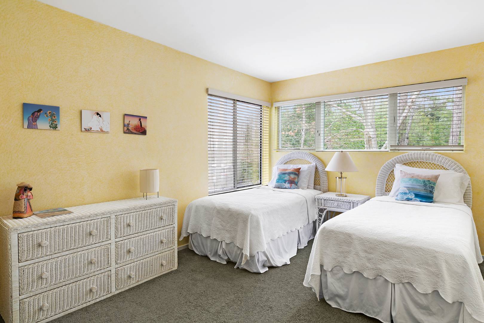 4 Fox Glove Road East Hampton, NY 11937 - Photo 9 of 15 a bedroom with two beds and painting on the wall