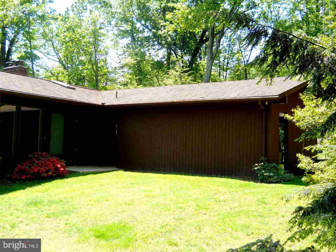 5801 C Crone Road Dover, PA 17315 - Photo 3 of 34 Gallery Image 3