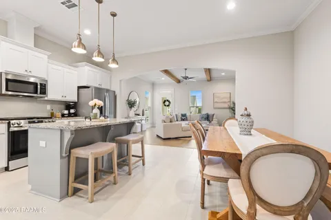 $260,000 | 209 Adry Lane, Youngsville, LA 70592