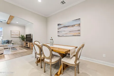 $260,000 | 209 Adry Lane, Youngsville, LA 70592