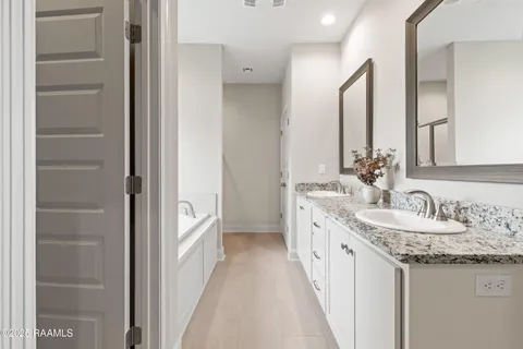 $260,000 | 209 Adry Lane, Youngsville, LA 70592