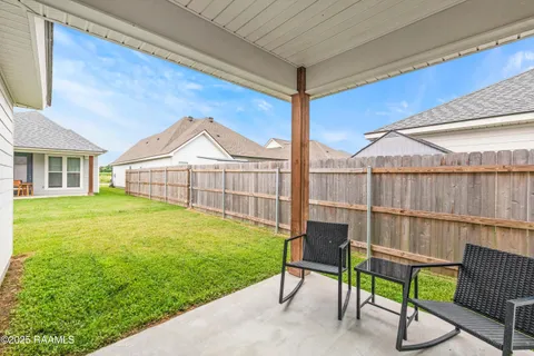 $260,000 | 209 Adry Lane, Youngsville, LA 70592